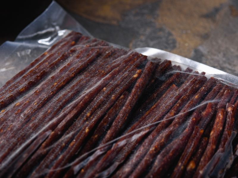 How to vacuum seal a jerky