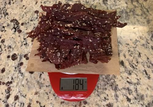 Weighing meat after dehydration in grams