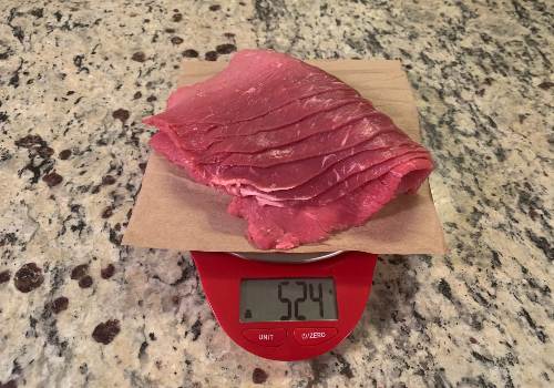 Weighing meat in grams